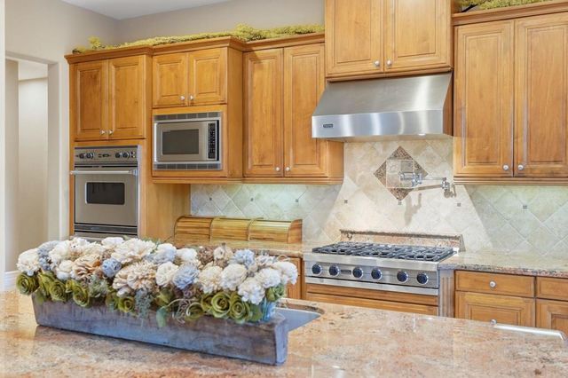 15161 La Manda Drive, Poway, CA 92064