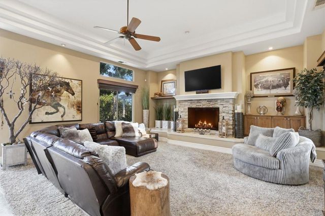 15161 La Manda Drive, Poway, CA 92064