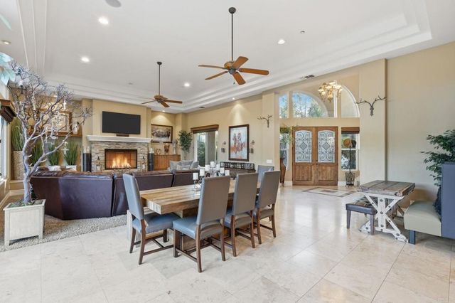 15161 La Manda Drive, Poway, CA 92064