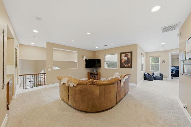 15161 La Manda Drive, Poway, CA 92064