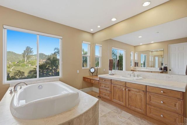 15161 La Manda Drive, Poway, CA 92064