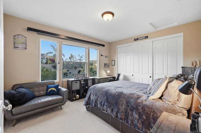 15161 La Manda Drive, Poway, CA 92064