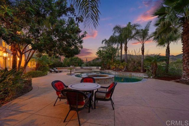 15161 La Manda Drive, Poway, CA 92064
