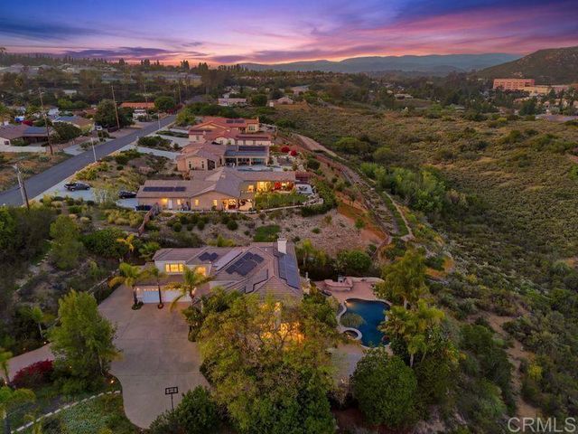 15161 La Manda Drive, Poway, CA 92064
