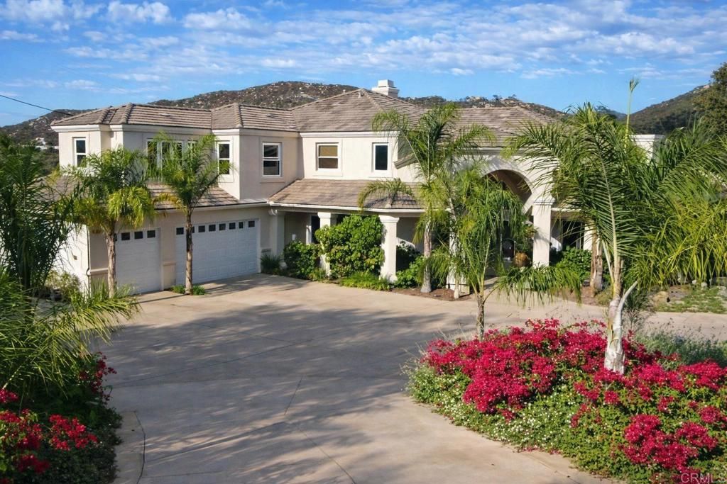 15161 La Manda Drive, Poway, CA 92064