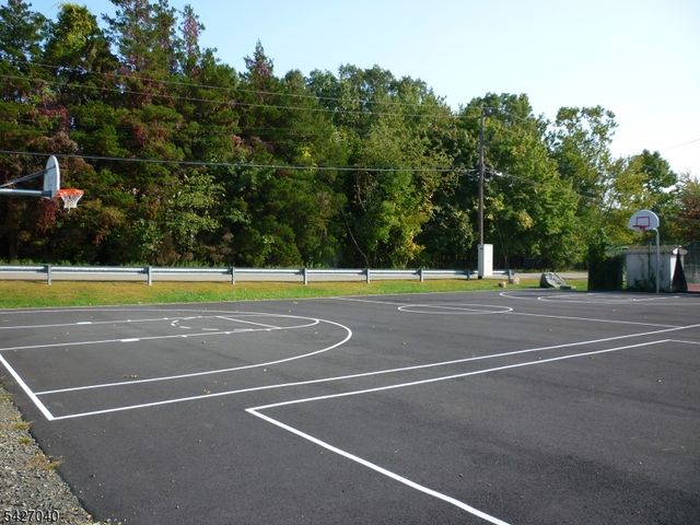 42 Erie Ave, Rockaway Twp., NJ 07866