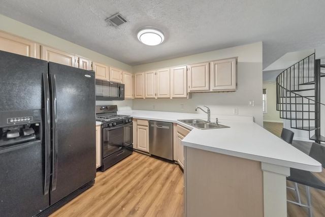 2717 Highland Ridge NW, Kennesaw, GA 30152