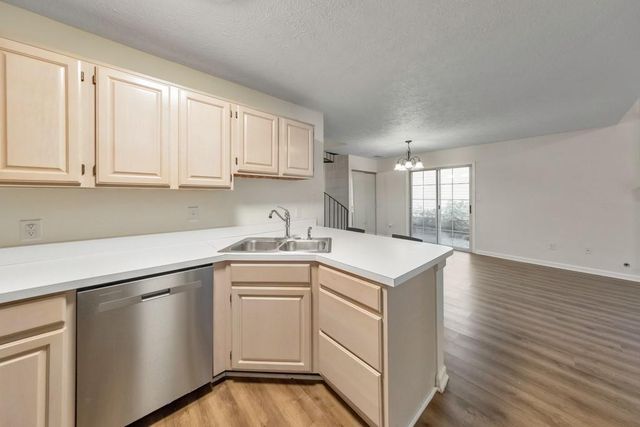 2717 Highland Ridge NW, Kennesaw, GA 30152