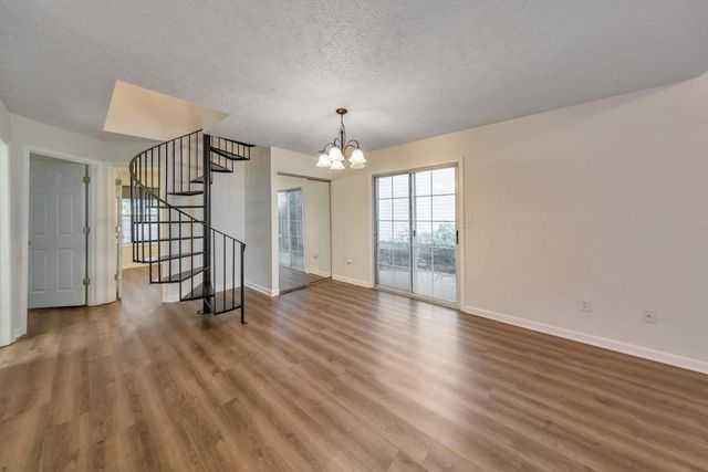 2717 Highland Ridge NW, Kennesaw, GA 30152