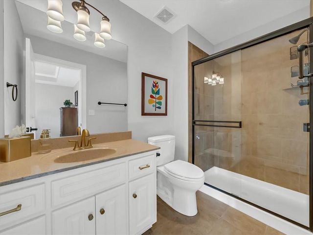 12703 W 160th Terrace, Overland Park, KS 66221