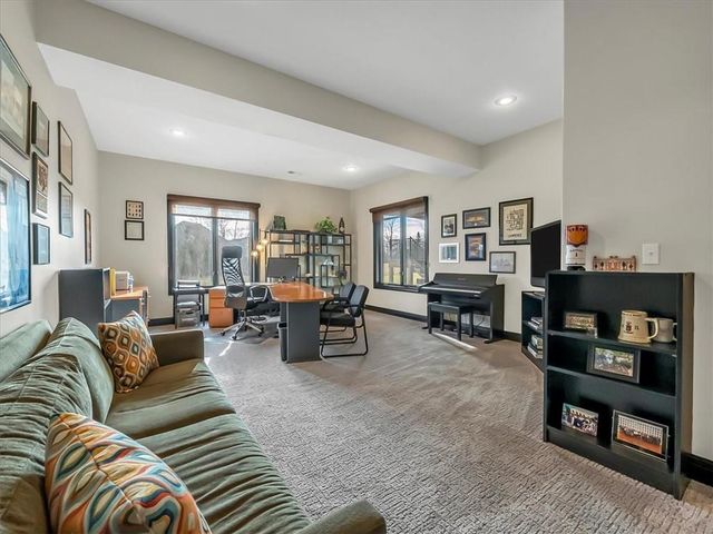 12703 W 160th Terrace, Overland Park, KS 66221