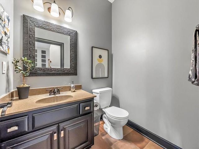 12703 W 160th Terrace, Overland Park, KS 66221