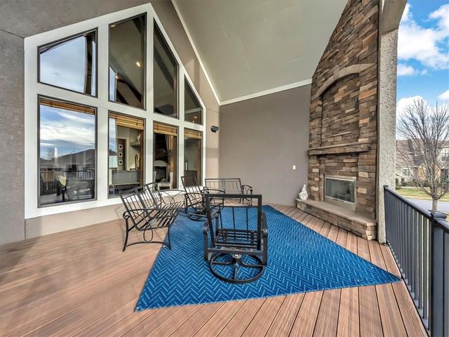 12703 W 160th Terrace, Overland Park, KS 66221