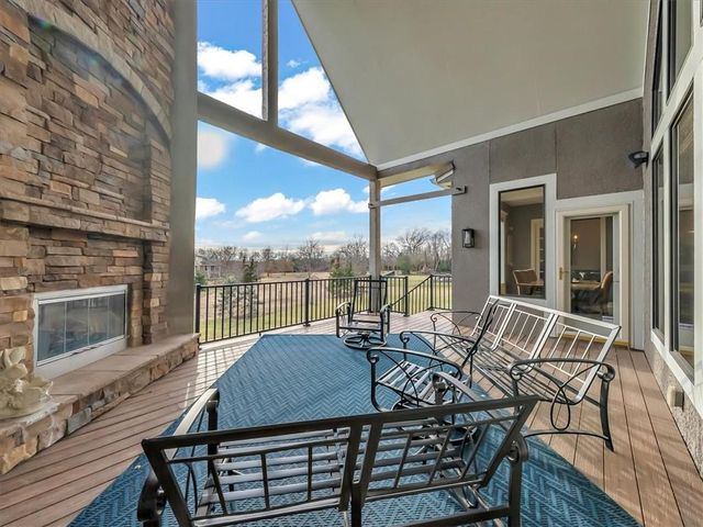 12703 W 160th Terrace, Overland Park, KS 66221