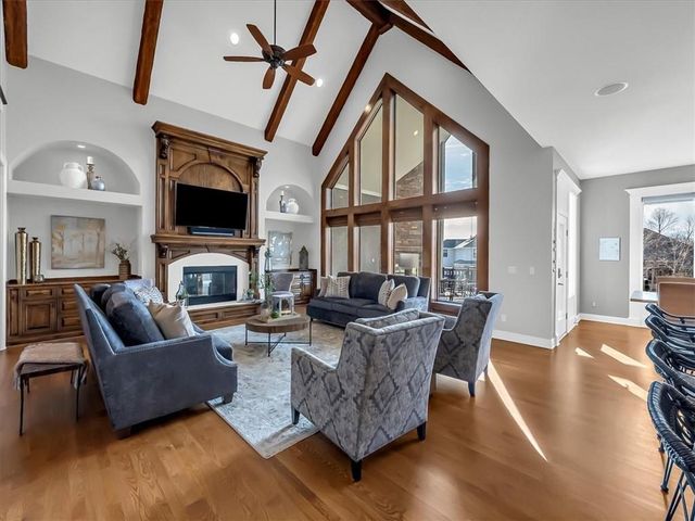 12703 W 160th Terrace, Overland Park, KS 66221