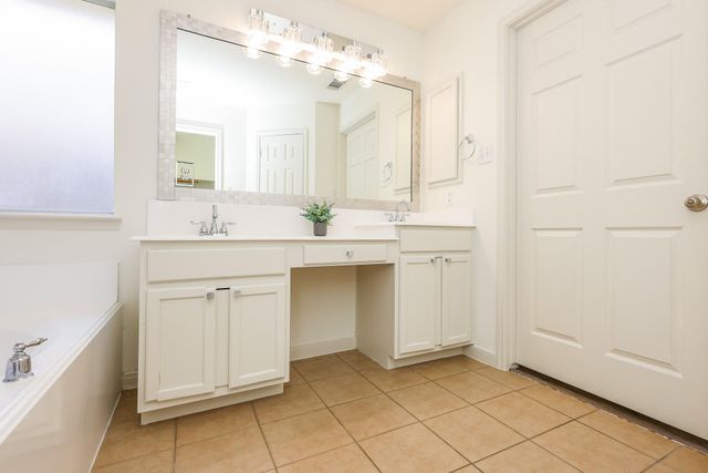 9426 Edgeloch Drive, Spring, TX 77379