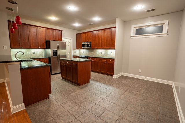 522 Eden Park Dr, Franklin, TN 37067