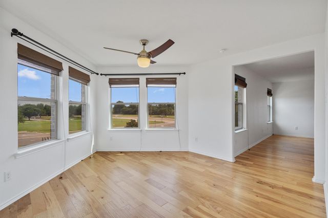 607 Yosemite TRL, Taylor, TX 76574