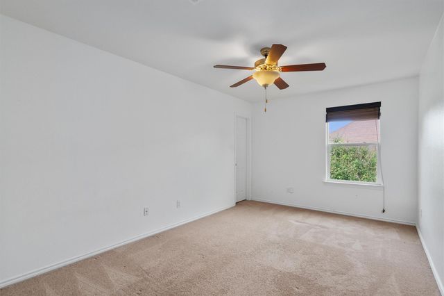 607 Yosemite TRL, Taylor, TX 76574