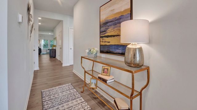 295 ARROWWOOD TRL, Oakland, TN 38060