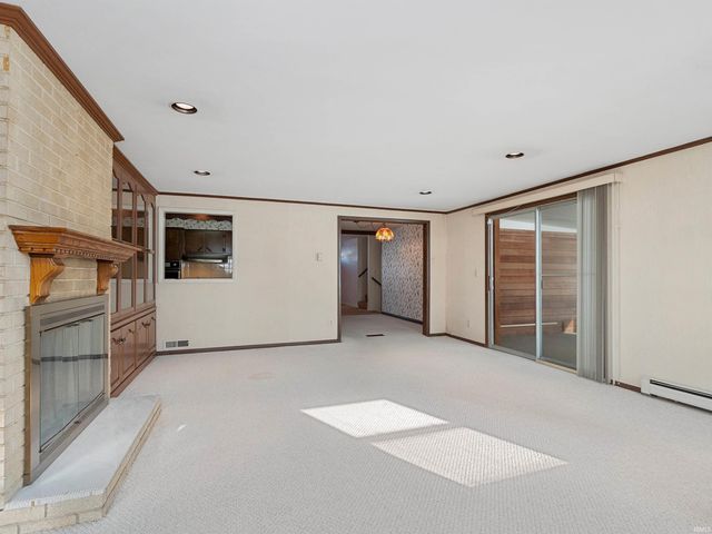 5745 N Brookwood Drive, Fort Wayne, IN 46835