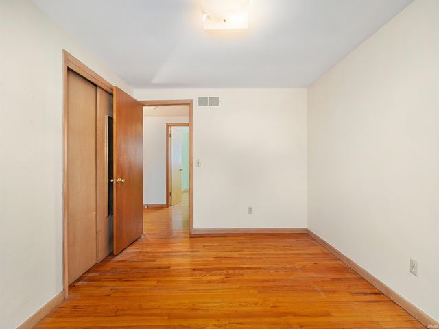 5745 N Brookwood Drive, Fort Wayne, IN 46835