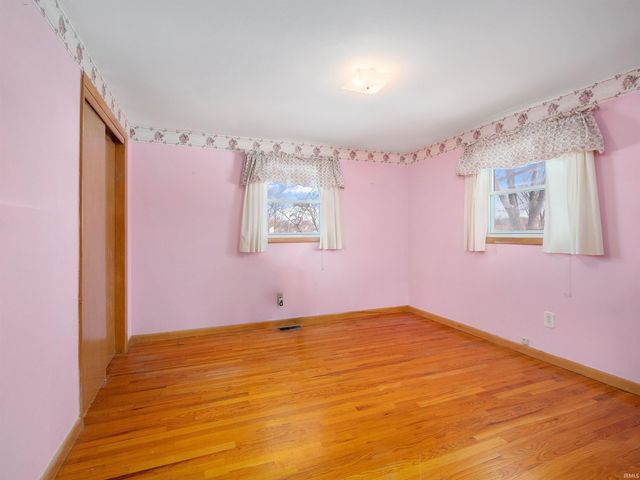 5745 N Brookwood Drive, Fort Wayne, IN 46835