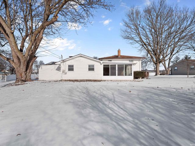 5745 N Brookwood Drive, Fort Wayne, IN 46835