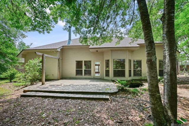 323 Autumn Woods Drive, Covington, LA 70433