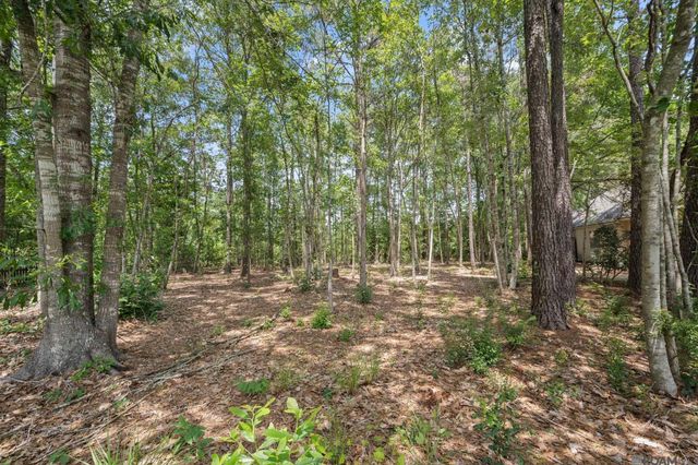 323 Autumn Woods Drive, Covington, LA 70433