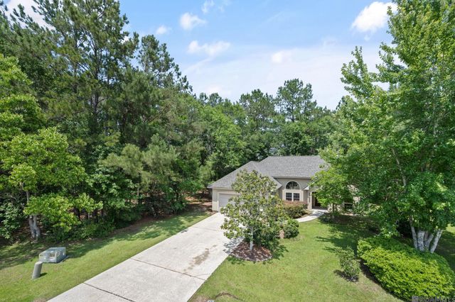 323 Autumn Woods Drive, Covington, LA 70433