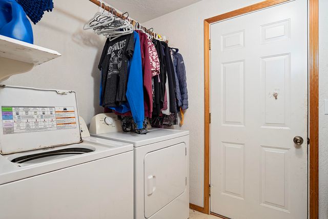 1860 Cottonwood Drive, Central Point, OR 97502