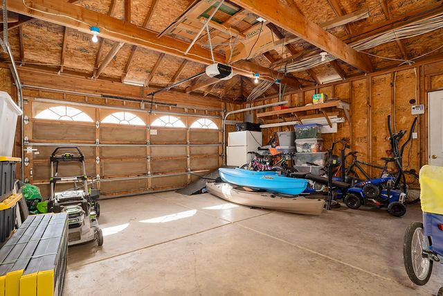 1860 Cottonwood Drive, Central Point, OR 97502