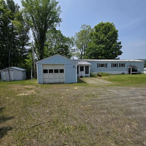 30 Players Lane, Lyndon, VT 05851