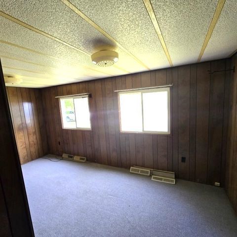 30 Players Lane, Lyndon, VT 05851