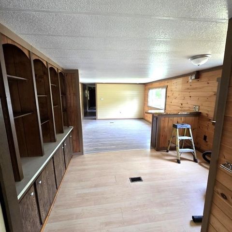 30 Players Lane, Lyndon, VT 05851