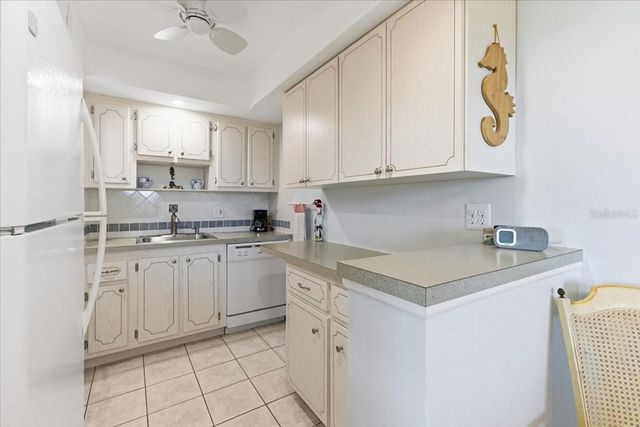 66 BOUNDARY BOULEVARD 233, Rotonda West, FL 33947