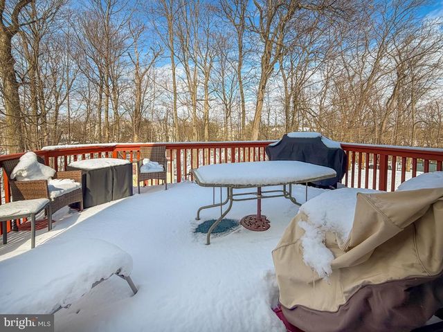 217 JONATHAN DR, North Wales, PA 19454