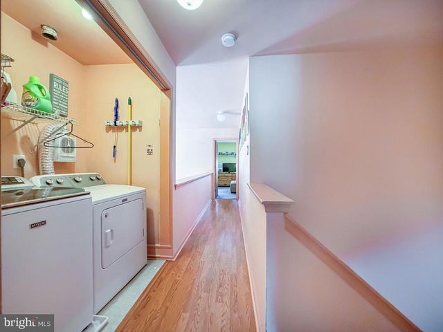 217 JONATHAN DR, North Wales, PA 19454