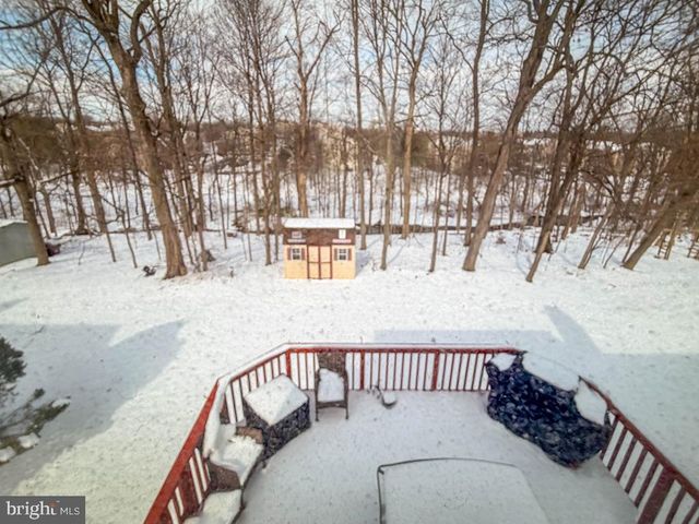 217 JONATHAN DR, North Wales, PA 19454