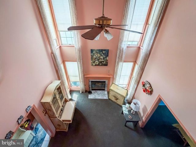 217 JONATHAN DR, North Wales, PA 19454