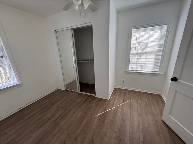 2952 Bardwell Avenue, Dallas, TX 75216