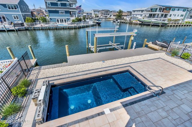 237 Westmont Avenue, Lavallette, NJ 08735