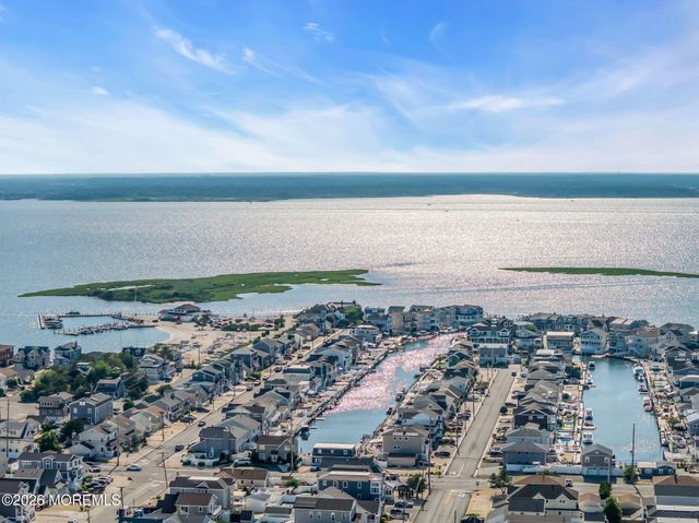 237 Westmont Avenue, Lavallette, NJ 08735