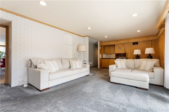 144 44th Street NW, Canton, OH 44709