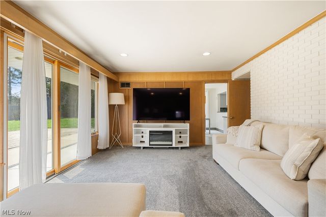 144 44th Street NW, Canton, OH 44709