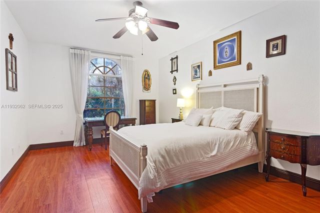 11825 S Mitchell Manor Cir, Pinecrest, FL 33156