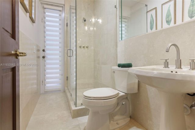 11825 S Mitchell Manor Cir, Pinecrest, FL 33156