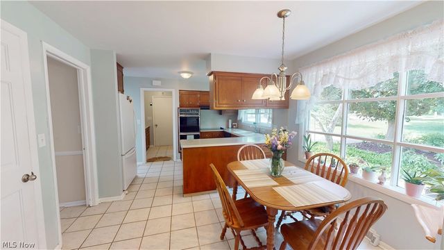 9563 Whitewood Road, Brecksville, OH 44141