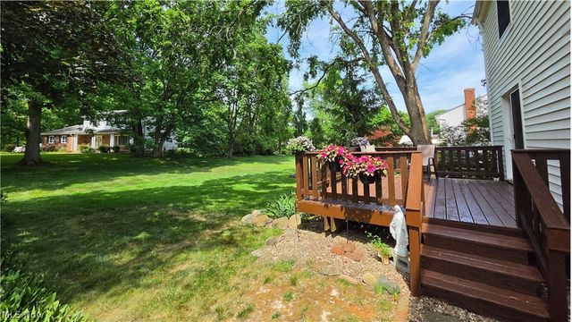 9563 Whitewood Road, Brecksville, OH 44141